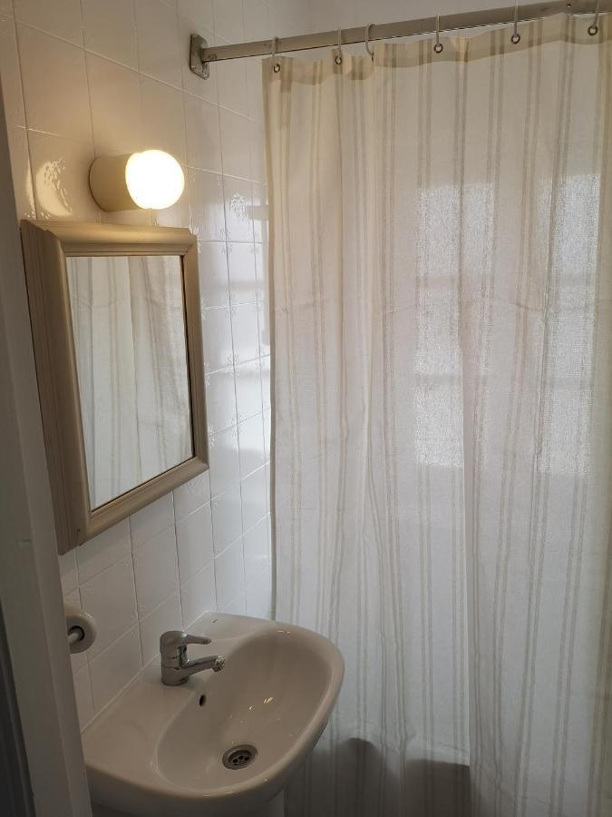 Hotel Román Naveces Esterno foto